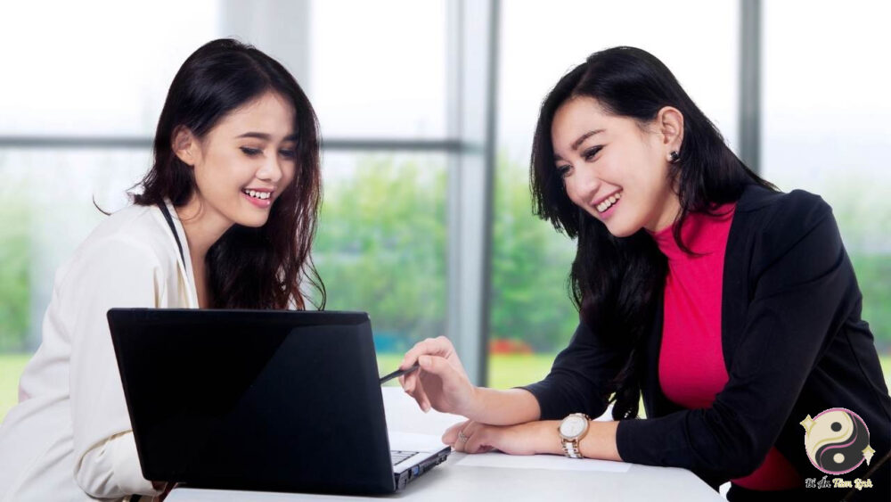 Mệnh Thủy kinh doanh gì thành công phát tài?